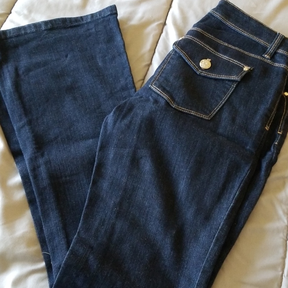 Jean - Picture 2 of 4